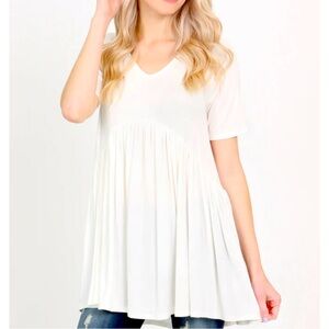 Bellamie Women’s White V Neck Short Sleeve Stretchy Tunic Top  Size M Cotton